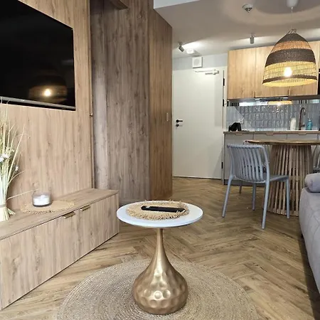 Port Admus For Rent Apartment *