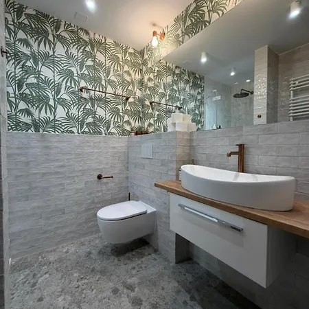 Apartman Port Klimatyczny Z Basenem, Jacuzzi, Sauna I Klimatyzacja- Admus *