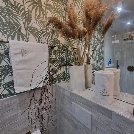 Apartman Port Klimatyczny Z Basenem, Jacuzzi, Sauna I Klimatyzacja- Admus