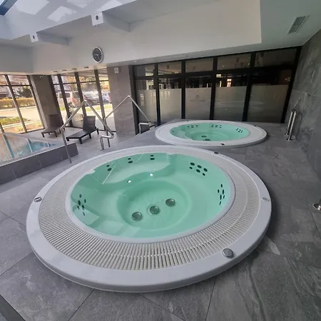 Port Klimatyczny Z Basenem, Jacuzzi, Sauna I Klimatyzacja- Admus * Kołobrzeg