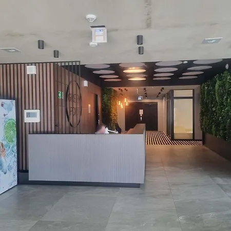 Port Klimatyczny Z Basenem, Jacuzzi, Sauna I Klimatyzacja- Admus Apartman *