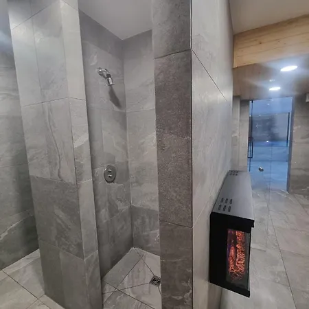 Port Klimatyczny Z Basenem, Jacuzzi, Sauna I Klimatyzacja- Admus Apartman Kołobrzeg