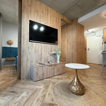 Apartman Port Klimatyczny Z Basenem, Jacuzzi, Sauna I Klimatyzacja- Admus *